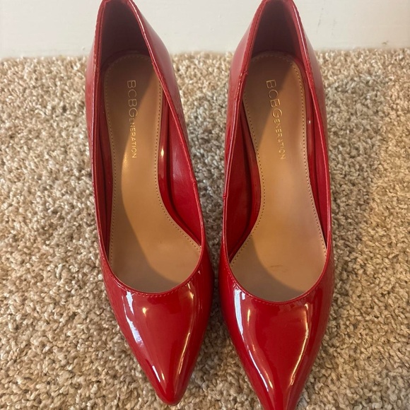 Michael Kors Red Patent Leather Pointed Toe Stiletto pumps - Picture 7 of 10